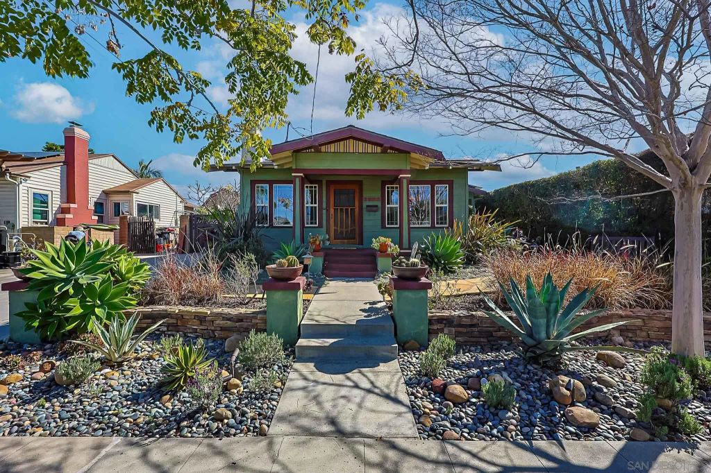 3613 Granada Ave, San Diego, CA 92104