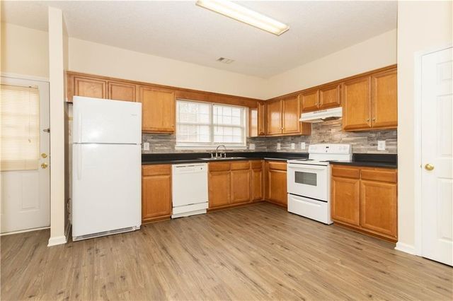 1471 Riverrock Trail, Riverdale, GA 30296