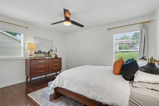 221 Windsor Drive NE, Cedar Rapids, IA 52402
