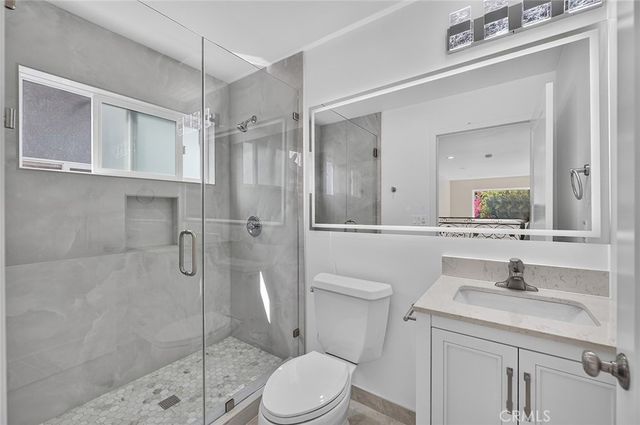 61 Sparrowhawk, Irvine, CA 92604