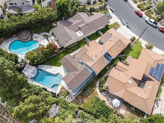 61 Sparrowhawk, Irvine, CA 92604