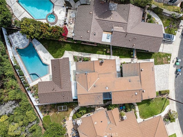 61 Sparrowhawk, Irvine, CA 92604