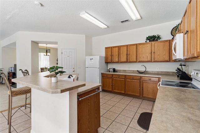 103 BAY LEAF LANE, Davenport, FL 33896