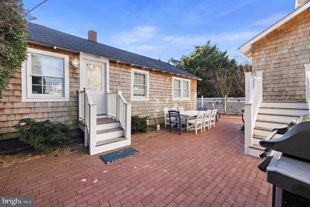 112 8TH ST E, Beach Haven, NJ 08008