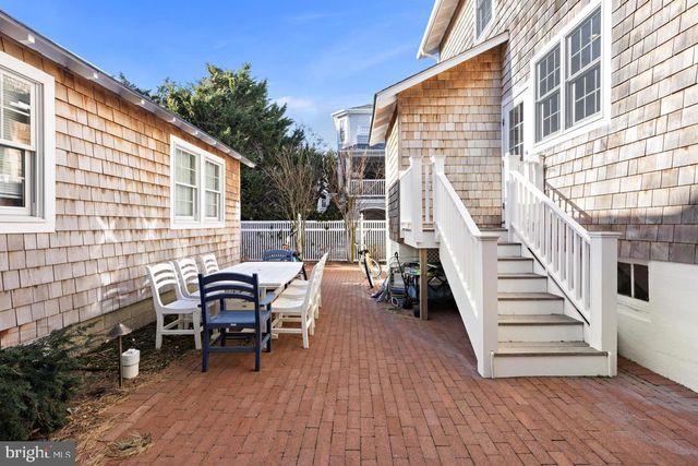 112 8TH ST E, Beach Haven, NJ 08008