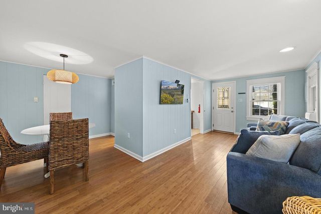 112 8TH ST E, Beach Haven, NJ 08008