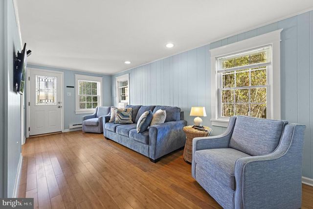 112 8TH ST E, Beach Haven, NJ 08008