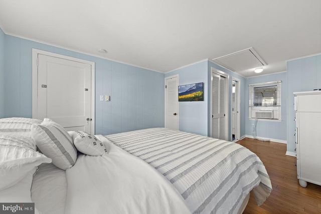 112 8TH ST E, Beach Haven, NJ 08008