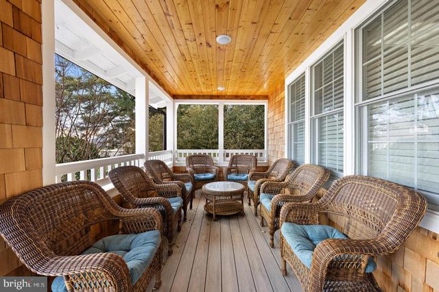 112 8TH ST E, Beach Haven, NJ 08008