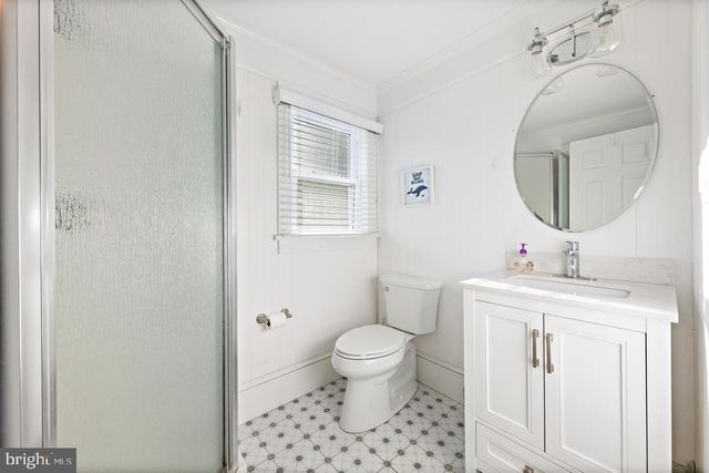112 8TH ST E, Beach Haven, NJ 08008
