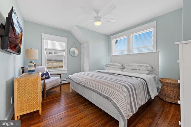 112 8TH ST E, Beach Haven, NJ 08008