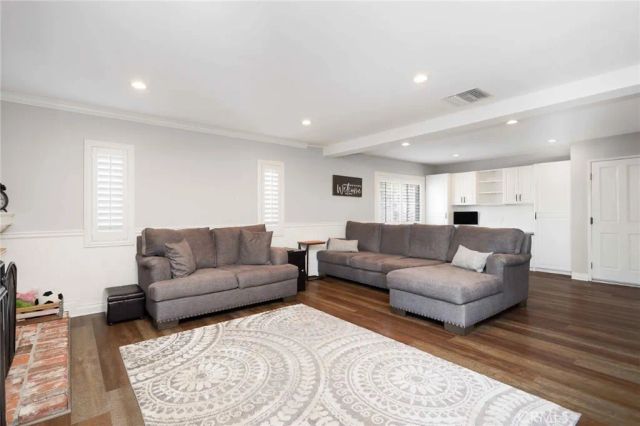 28375 Patricia Hill, Canyon Country, CA 91387