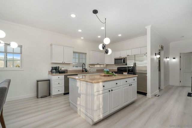 1842 Baldwin Lake Rd, Big Bear, CA 92314