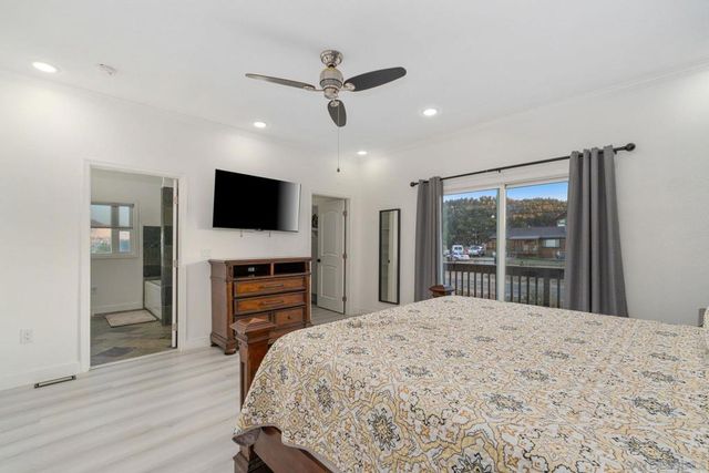 1842 Baldwin Lake Rd, Big Bear, CA 92314