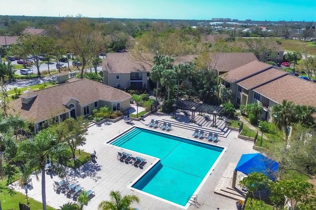 4033 CROCKERS LAKE BOULEVARD 28, Sarasota, FL 34238