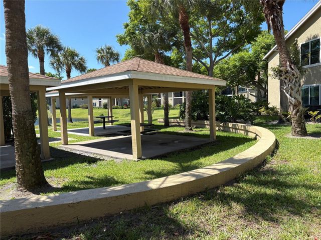4033 CROCKERS LAKE BOULEVARD 28, Sarasota, FL 34238