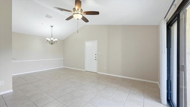 4033 CROCKERS LAKE BOULEVARD 28, Sarasota, FL 34238