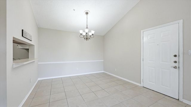4033 CROCKERS LAKE BOULEVARD 28, Sarasota, FL 34238