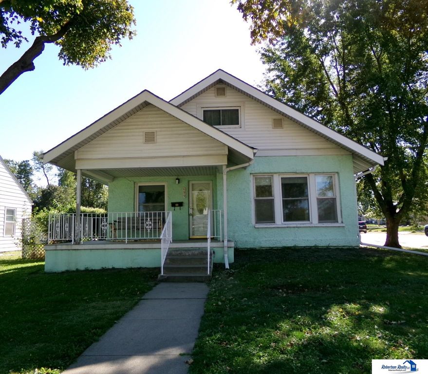 699 W Court Street, Beatrice, NE 68310