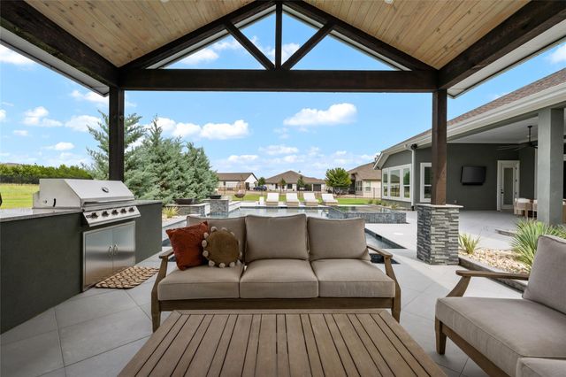 112 Honey Locust CV, Leander, TX 78641