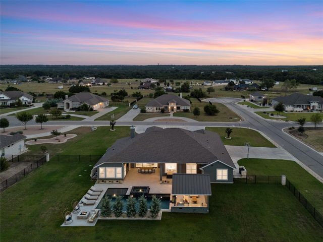 112 Honey Locust CV, Leander, TX 78641