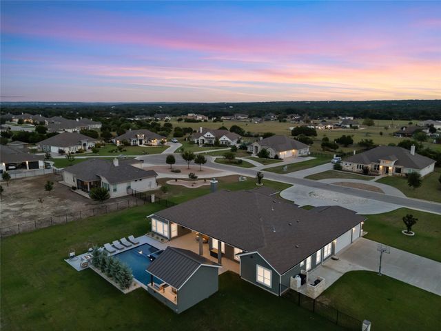 112 Honey Locust CV, Leander, TX 78641