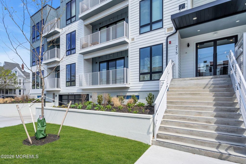 215 2nd Avenue 203, Asbury Park, NJ 07712