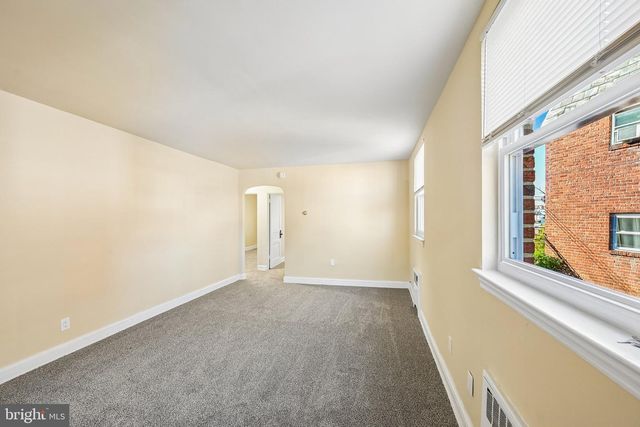 6844 MARSHALL RD, Upper Darby, PA 19082