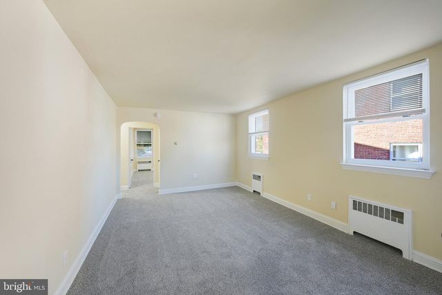 6844 MARSHALL RD, Upper Darby, PA 19082