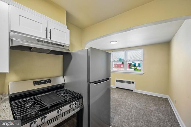 6844 MARSHALL RD, Upper Darby, PA 19082