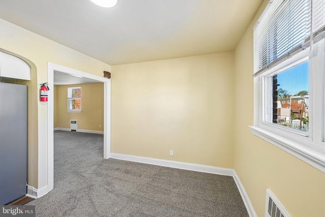 6844 MARSHALL RD, Upper Darby, PA 19082