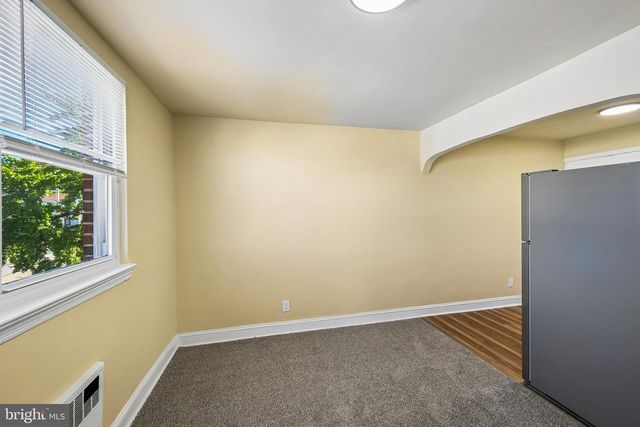 6844 MARSHALL RD, Upper Darby, PA 19082