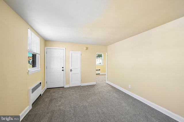 6844 MARSHALL RD, Upper Darby, PA 19082