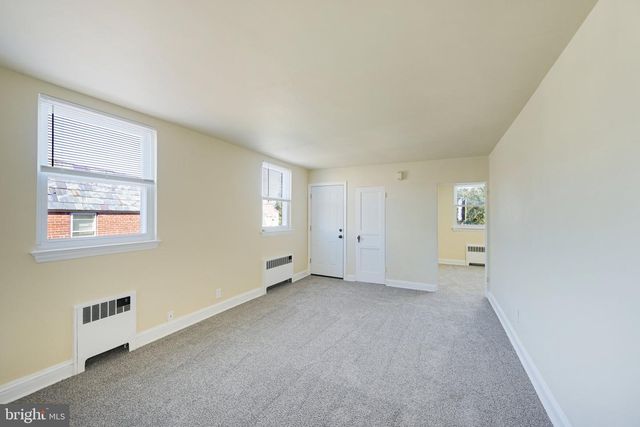 6844 MARSHALL RD, Upper Darby, PA 19082
