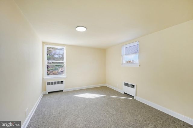 6844 MARSHALL RD, Upper Darby, PA 19082