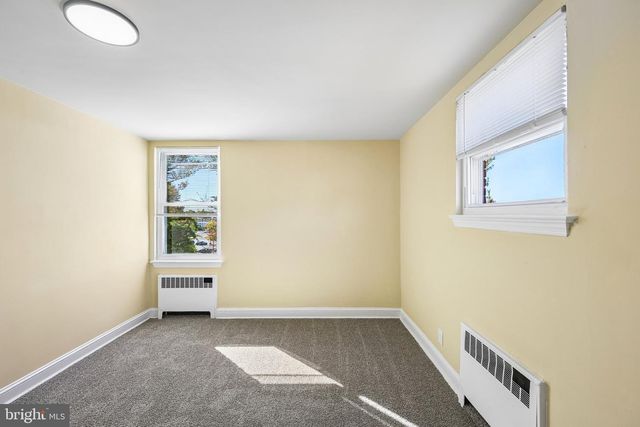 6844 MARSHALL RD, Upper Darby, PA 19082