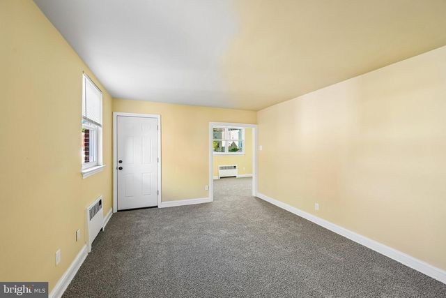 6844 MARSHALL RD, Upper Darby, PA 19082