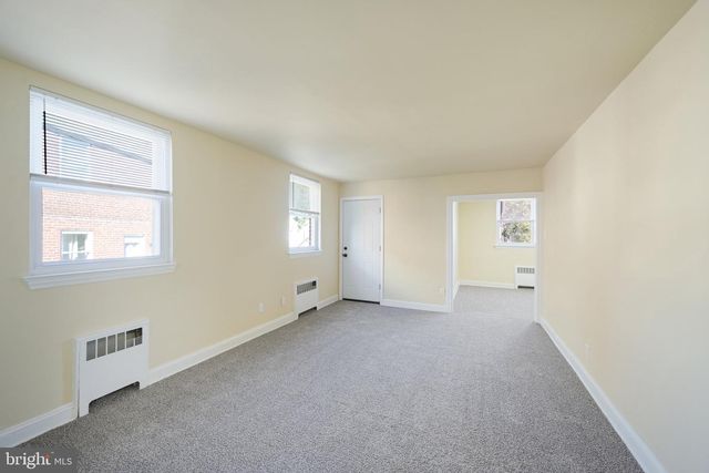 6844 MARSHALL RD, Upper Darby, PA 19082
