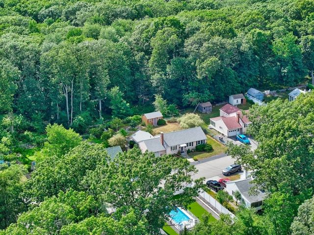 83 Norma Ave, Weymouth, MA 02188