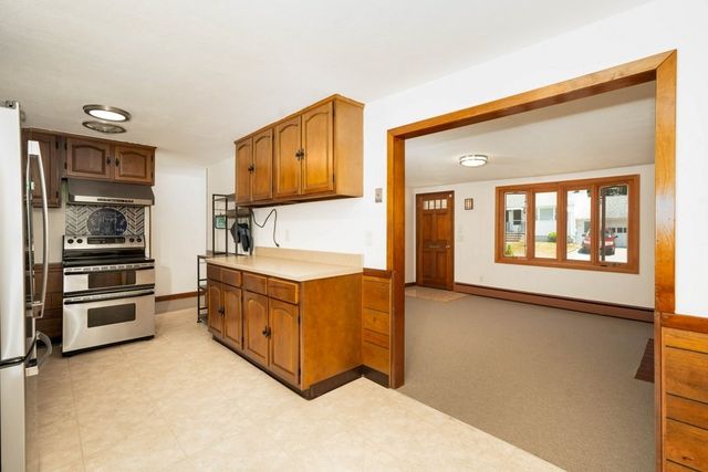 83 Norma Ave, Weymouth, MA 02188