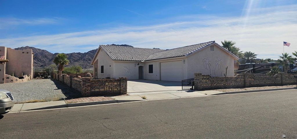 13587 S Karimme Ave, Yuma, AZ 85367