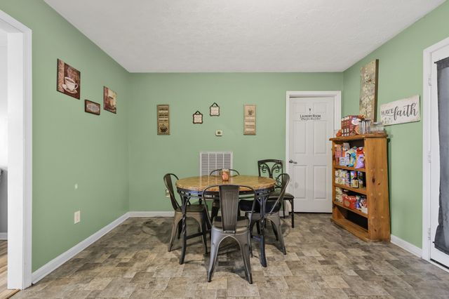 106 Kristen Dr, Lafayette, TN 37083