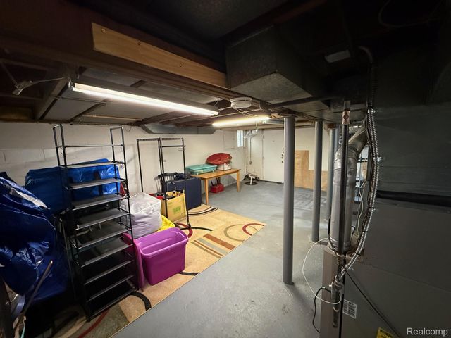 17890 Martin Road, Roseville, MI 48066