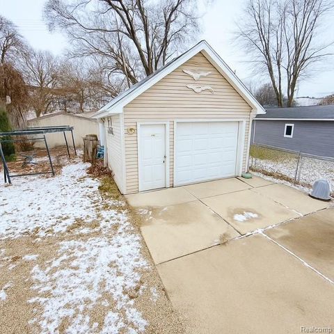 17890 Martin Road, Roseville, MI 48066