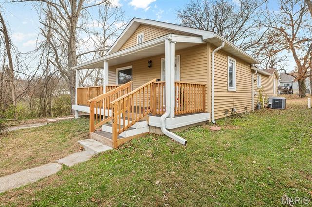 740 Home Avenue, Edwardsville, IL 62025