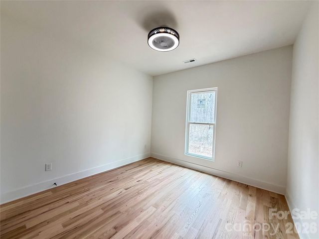 487 S 8th Avenue, Maiden, NC 28650