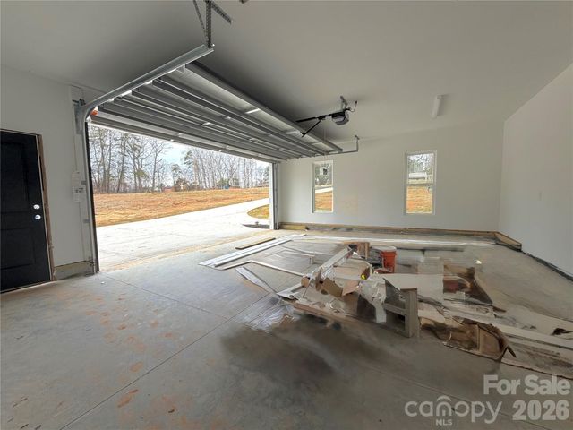 487 S 8th Avenue, Maiden, NC 28650