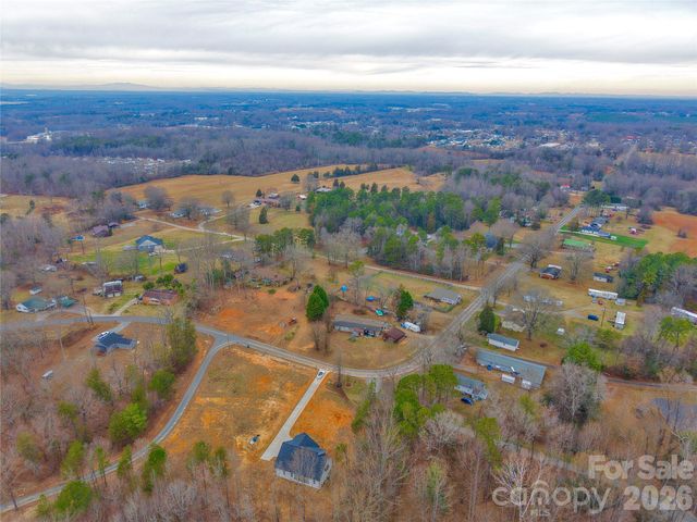 487 S 8th Avenue, Maiden, NC 28650
