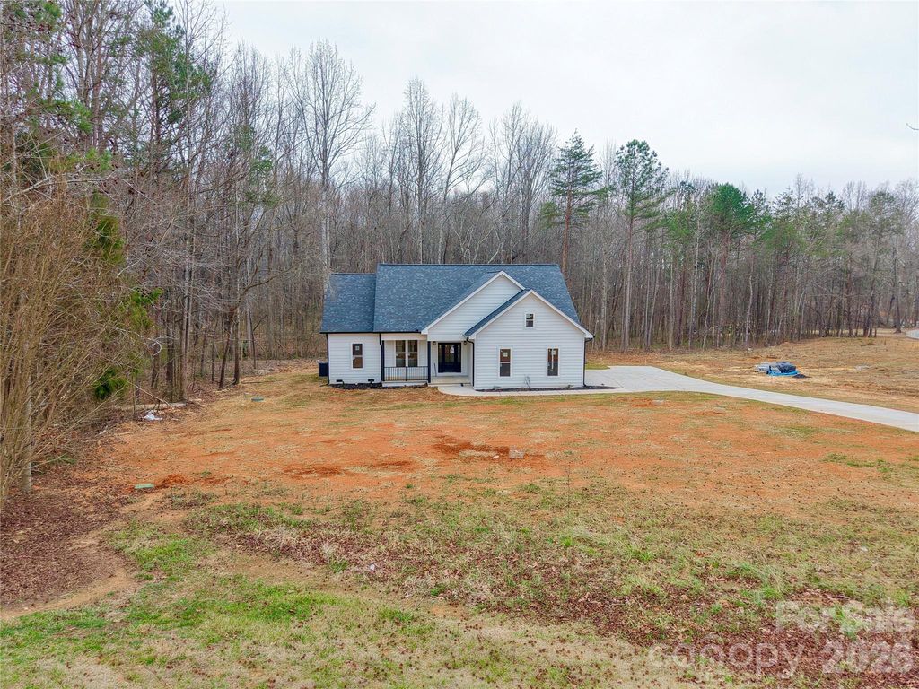 487 S 8th Avenue, Maiden, NC 28650