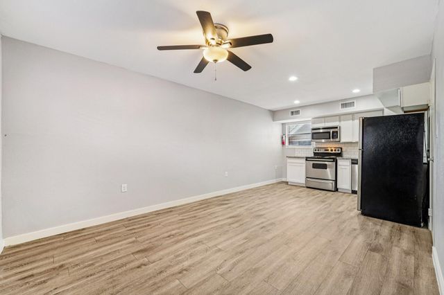 2807 Beauchamp Street 8, Houston, TX 77009